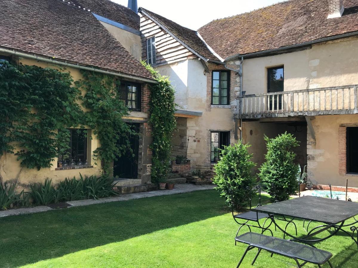 La Maison Jeanne D'Arc Saint-Fargeau  Luaran gambar