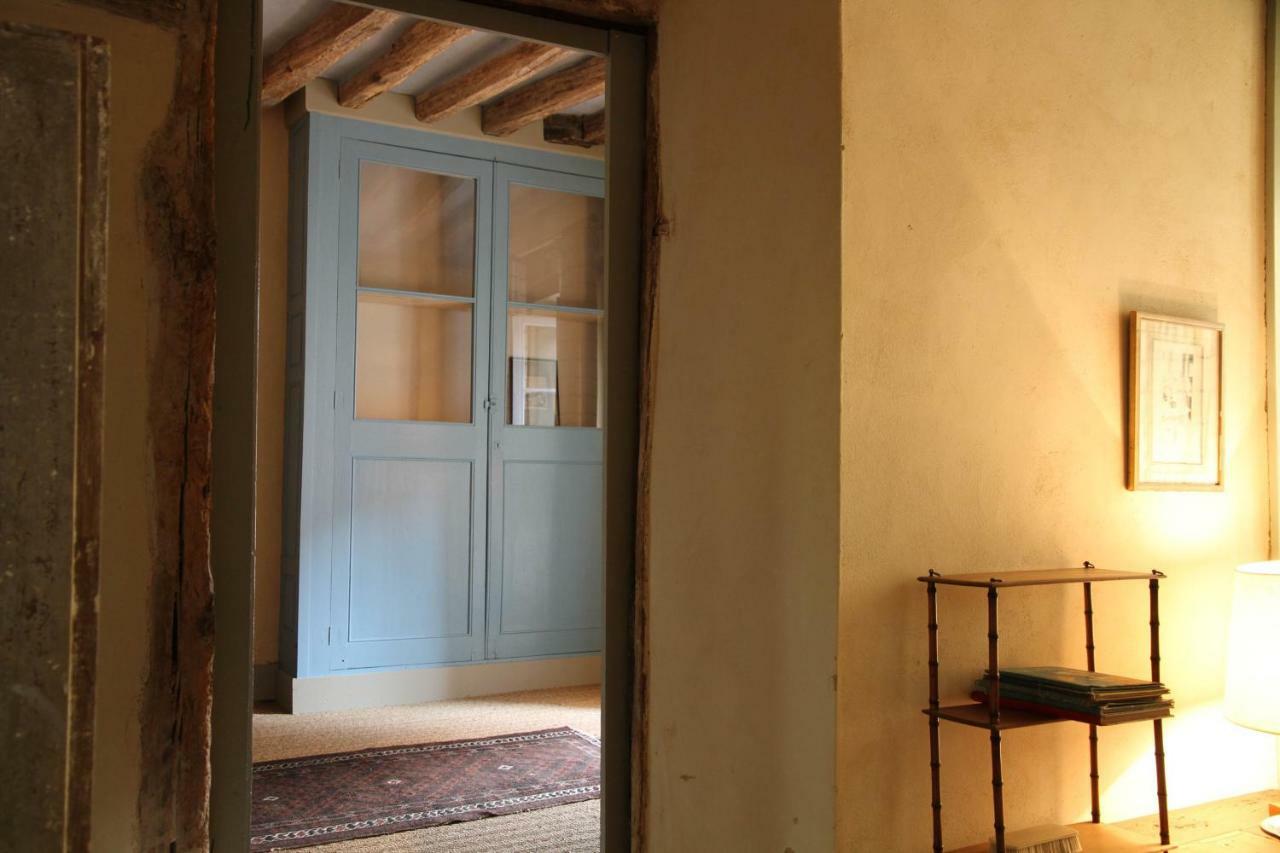 La Maison Jeanne D'Arc Saint-Fargeau  Luaran gambar